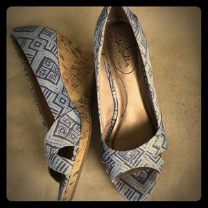 LifeStride open toe cork wedges